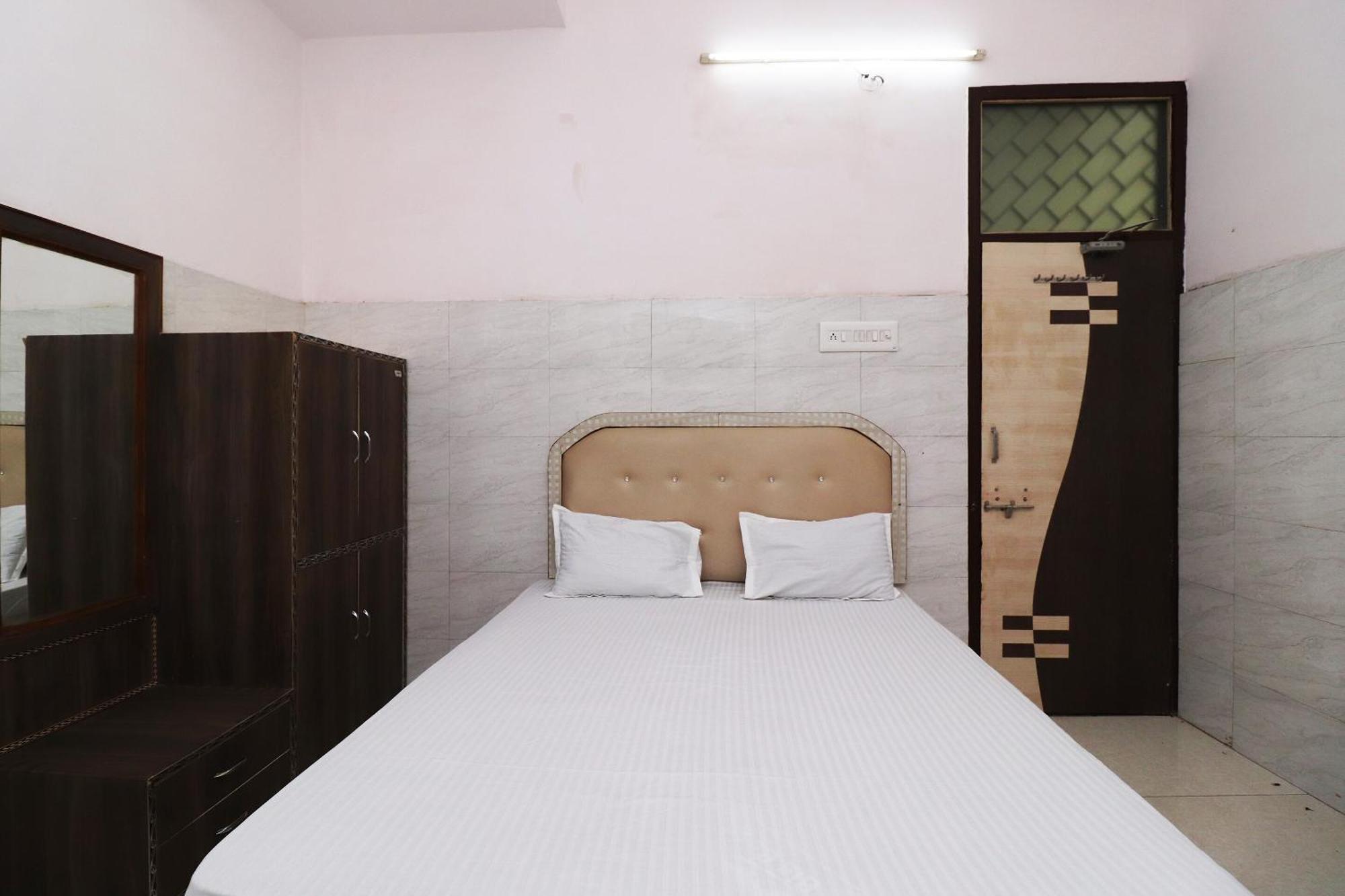 Hotel Kshama Dzsabalpur Kültér fotó