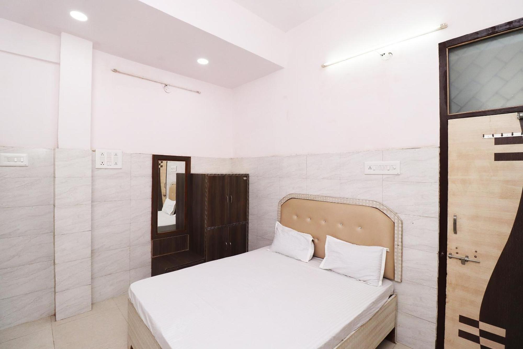 Hotel Kshama Dzsabalpur Kültér fotó